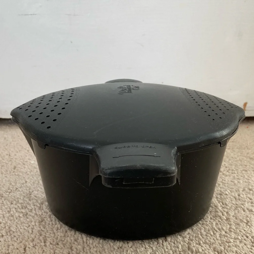 The Pampered Chef 8 Cup 2 Quart Micro Cooker Steamer Strainer Black 2778 - Picture 4 of 8